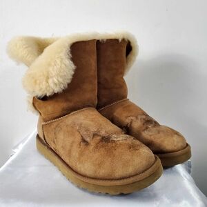 UGG Brown Sheepskin Slouch Boots With Side Button Size 10